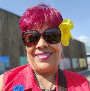 Meet your Posher, Dina